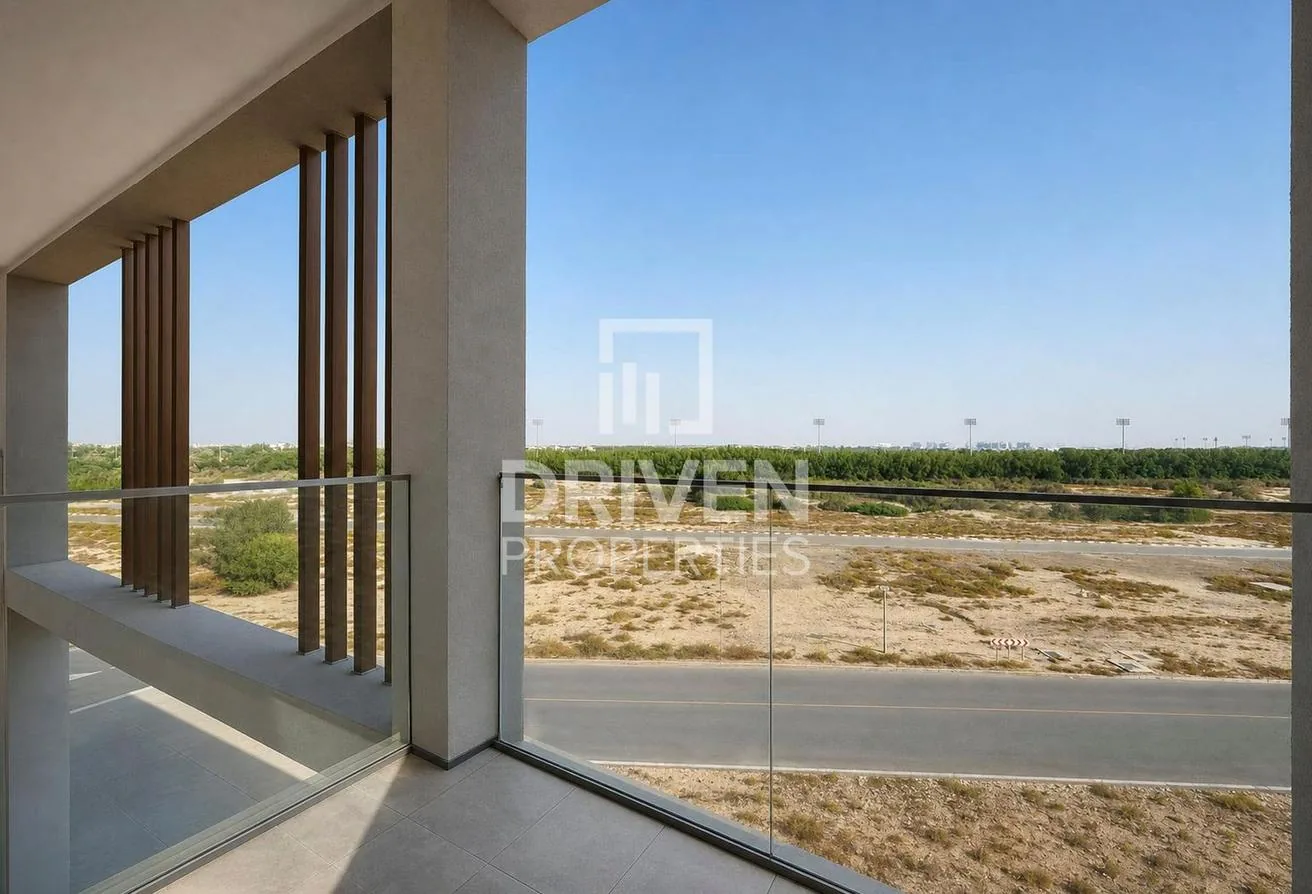 Private balcony with an open view over Meydan Avenue